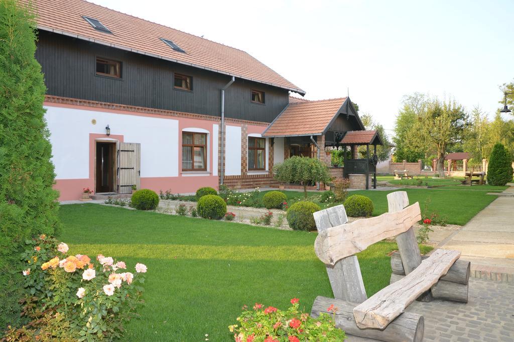 Отель Schwabenhaus Sandra Экстерьер фото
